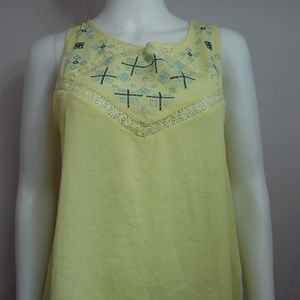 Verty Yellow Sleeveless Embroidered Top NWT